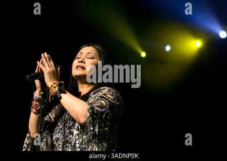 20 septembre 2008 - Los Angeles, Californie, États-Unis - la chanteuse pop mexicaine Ana GABRIEL se produit en concert au Gibson Amphitheater de Los Angeles samedi soir (crédit image : Leopoldo Pena/ZUMAPRESS.com) Banque D'Images