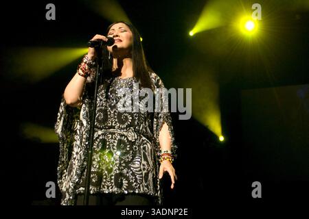 20 septembre 2008 - Los Angeles, Californie, États-Unis - la chanteuse pop mexicaine Ana GABRIEL se produit en concert au Gibson Amphitheater de Los Angeles samedi soir (crédit image : Leopoldo Pena/ZUMAPRESS.com) Banque D'Images
