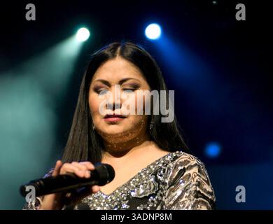 20 septembre 2008 - Los Angeles, Californie, États-Unis - la chanteuse pop mexicaine Ana GABRIEL se produit en concert au Gibson Amphitheater de Los Angeles samedi soir (crédit image : Leopoldo Pena/ZUMAPRESS.com) Banque D'Images