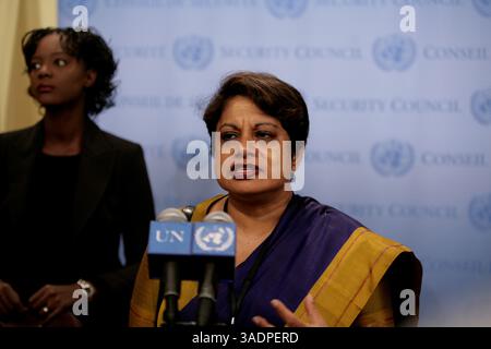 Nations Unies - New York - États-Unis - septembre 26 2008 - Radhika Coomaraswamy sous-secrétaire générale, Représentante spéciale pour les enfants et les conflits armés Conférence de presse lors de la 63e Assemblée générale des Nations Unies à New York. Réunion ministérielle sur les enfants associés aux forces armées et aux groupes armés (image crédit : Luiz Rampelotto/ZUMAPRESS.com) Banque D'Images