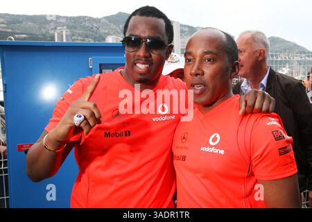 De gauche à droite) : P Diddy / Puff Daddy / Sean Combes (crédit image : Sutton Motorsports/ZUMAPRESS.com) Banque D'Images