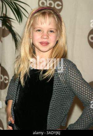 15 novembre 2003 ; New York, NY, États-Unis ; L'actrice SOFIA VASSILIEVA à la projection de la première mondiale 'Eloise at Christmastime' NY à l'hôtel Plaza. (Crédit image : Nancy Kaszerman/ZUMAPRESS.com) Banque D'Images
