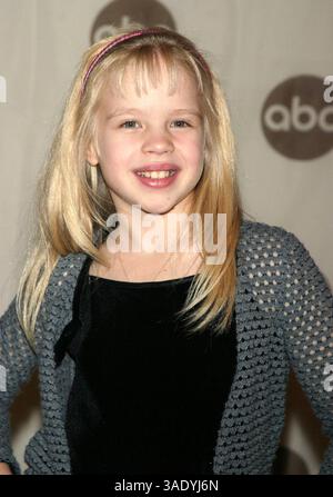 15 novembre 2003 ; New York, NY, États-Unis ; L'actrice SOFIA VASSILIEVA à la projection de la première mondiale 'Eloise at Christmastime' NY à l'hôtel Plaza. (Crédit image : Nancy Kaszerman/ZUMAPRESS.com) Banque D'Images
