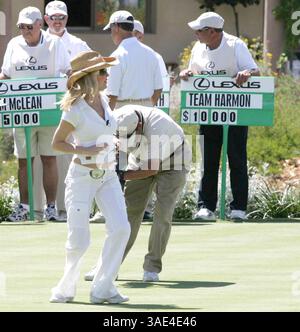 01 mai 2005 ; Boulder City, NV, États-Unis ; L'actrice HEATHER LOCKLEAR participe au tournoi de golf Michael Douglas and Friends Charity au profit du Motion Picture and Television Fund, au CASCATA Country Club de Boulder City, Nevada. (Crédit image : Roger Williams/ZUMAPRESS.com) Banque D'Images
