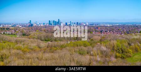 Image aérienne panoramique de Manchester depuis Sale Stretford. Banque D'Images
