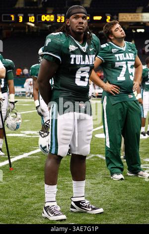 15 octobre 2011 : Tulane Green Wave défensive end Dezman Moses #6 après le match de football NCAA entre les UTEP Miners et la Tulane Green Wave au Mercedes-Benz Superdome à la Nouvelle-Orléans, en Louisiane. (Crédit image : © Jonathan Bachman/Cal Sport Media/ZUMAPRESS.com) Banque D'Images