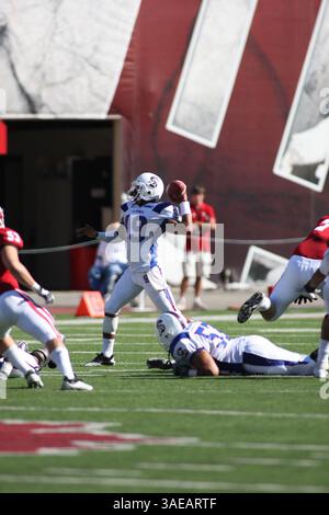 17 septembre 2011 - lors d'un match de football NCAA entre l'Indiana et l'État de Caroline du Sud au Memorial Stadium de Bloomington, Indiana. (Crédit image : © Pat Lovell/Cal Sport Media/ZUMAPRESS.com) Banque D'Images