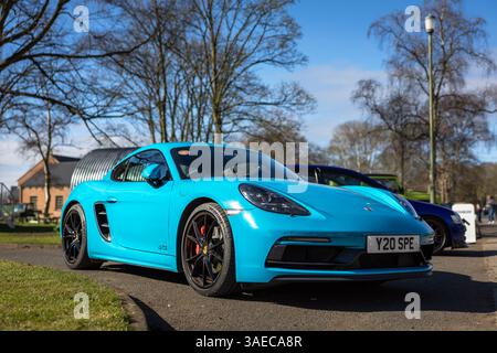 Porsche 718 Cayman GTS 2018, exposée au Bicester Heritage Assembly le 16 mars 2025. Banque D'Images