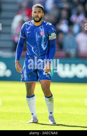 Londres, Royaume-Uni. 06 avril 2025. Reece James de Chelsea regarde pendant le match de premier League Brentford vs Chelsea au Gtech Community Stadium, Londres, Royaume-Uni, le 6 avril 2025 (photo par Izzy Poles/News images) à Londres, Royaume-Uni le 4/6/2025. (Photo par Izzy Poles/News images/SIPA USA) crédit : SIPA USA/Alamy Live News Banque D'Images