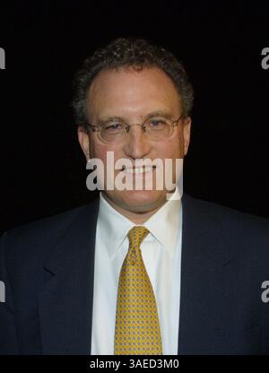 18 décembre 2001 ; Los Angeles, CA, États-Unis ; auteur MARK BOWDEN @ la première de LA de 'Black Hawk Down.'. (Crédit image : Robert Millard/ZUMAPRESS.com) Banque D'Images