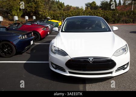 9 novembre 2011 - Palo Alto, CA, États-Unis - vue extérieure du prototype bêta Model S de Tesla. (Crédit image : © Dai Sugano/San Jose Mercury News/MCT/ZUMAPRESS.com) Banque D'Images