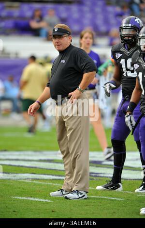 19 novembre 2011 : TCU Horned Frogs Gary Patterson pendant le match entre les Rams de l'Université d'État du Colorado et les Horned Frogs de l'Université chrétienne du Texas au stade Amon G. carter à Fort Worth, Texas. TCU gagne contre Colorado State, 34-10.(image crédit : © Patrick Green/Cal Sport Media/ZUMAPRESS.com) Banque D'Images