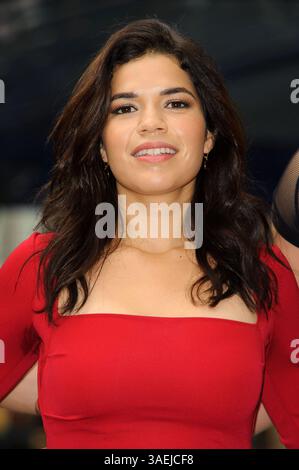 31 octobre 2011 - Londres, New York, Grande-Bretagne - . . . . . . . . . . VENTES AUX ÉTATS-UNIS UNIQUEMENT. . . . . Octobre 31 2011, London America Ferrera à la photocall pour Chicago au Garrick Theatre le 31 2011 octobre à Londres (crédit image : © Sharkpixs/ZUMAPRESS.com) Banque D'Images