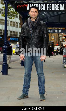 31 octobre 2011 - Londres, New York, Grande-Bretagne - . . . . . . . . . . VENTES AUX ÉTATS-UNIS UNIQUEMENT. . . . . Octobre 31 2011, Londres Darius Campbell à la photocall pour Chicago au Garrick Theatre le 31 2011 octobre à Londres (image crédit : © Sharkpixs/ZUMAPRESS.com) Banque D'Images