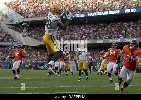 25 septembre 2011 - Chicago, il, États-Unis - Jermichael Finley des Packers de Green Bay attrape la passe de touchdown contre les Bears de Chicago lors d'un match au Soldier Field à Chicago, Illinois, le dimanche 25 septembre 2011. Les Packers ont vaincu les Bears, 27-17. (Crédit image : © William Deshazer/Chicago Tribune/MCT/ZUMAPRESS.com) Banque D'Images