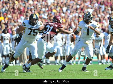 29 octobre 2011 : le quarterback des Missouri Tigers James Franklin #1 en action pendant le match entre les Tigers de l'Université du Missouri et les Aggies de l'Université A&M du Texas à Kyle Field à College Station, Texas. Les tigres gagnent contre les Aggies, 38-31.(image crédit : © Patrick Green/Cal Sport Media/ZUMAPRESS.com) Banque D'Images