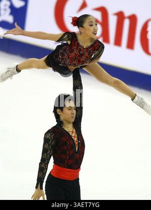 05 nov. 2011 ; Shanghai, CHINE ; Sui Wenjing et Han Cong de Chine se produisent en patinage libre en couples lors du Grand Prix ISU de patinage artistique 2011.(image crédit : © Tongzhou Zhang/Osports via ZUMA Wire) Banque D'Images