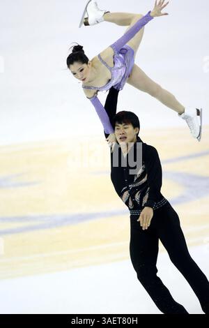 05 nov. 2011 ; Shanghai, CHINE ; Zhang Dan et Zhang Hao de Chine se produisent en patinage libre en couples lors du Grand Prix ISU de patinage artistique 2011.(image crédit : © Tongzhou Zhang/Osports via ZUMA Wire) Banque D'Images