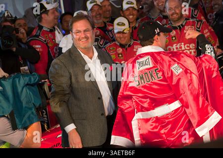 FORT WORTH, TX - nov 06, 2011 : Tony Stewart remporte la course AAA Texas 500 au Texas Motor Speedway de Fort Worth, TX. (Crédit image : © ASP/Cal Sport Media/ZUMAPRESS.com) Banque D'Images