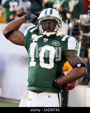 11 décembre 2011 - East Rutherford, NJ, USA - Santonio Holmes des jets de New York célèbre son touchdown du deuxième quart-temps contre les Chiefs de Kansas City au MetLife Stadium le dimanche 11 décembre 2011, à East Rutherford, New Jersey. (Crédit image : © Jim Mcisaac/Newsday/MCT/ZUMAPRESS.com) Banque D'Images