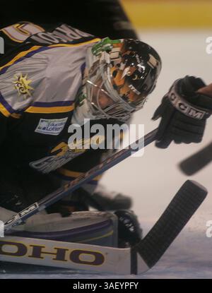 14 décembre 2004 ; Las Vegas, Nevada, États-Unis ; ECHL Hockey : Las Vegas Wranglers vs Greenville Grrowl. PHOTO : n° 33 Greenville gardien MIKE MORRISON 6-3 200 1979-07-11 . Banque D'Images