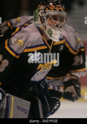14 décembre 2004 ; Las Vegas, Nevada, États-Unis ; ECHL Hockey : Las Vegas Wranglers vs Greenville Grrowl. PHOTO : n° 33 Greenville gardien MIKE MORRISON 6-3 200 1979-07-11 . Banque D'Images