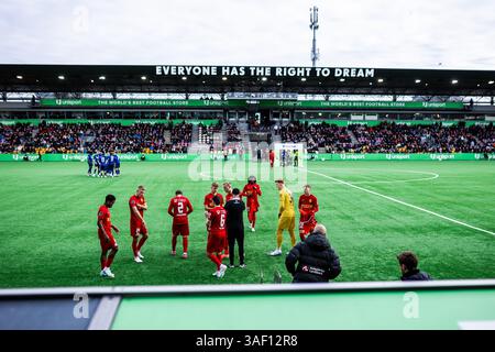 Farum, Danemark. 06 avril 2025. Les joueurs du FC Nordsjaelland se préparent pour le match de Superliga 3F entre le FC Nordsjaelland et le FC Copenhagen à Right to Dream Park à Farum. Crédit : Gonzales photo/Alamy Live News Banque D'Images