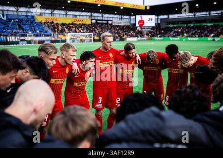 Farum, Danemark. 06 avril 2025. Les joueurs du FC Nordsjaelland s’unissent en caucus lors du match de 3F Superliga entre le FC Nordsjaelland et le FC Copenhagen à Right to Dream Park à Farum. Crédit : Gonzales photo/Alamy Live News Banque D'Images