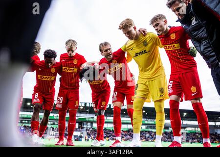 Farum, Danemark. 06 avril 2025. Les joueurs du FC Nordsjaelland s’unissent en caucus lors du match de 3F Superliga entre le FC Nordsjaelland et le FC Copenhagen à Right to Dream Park à Farum. Crédit : Gonzales photo/Alamy Live News Banque D'Images