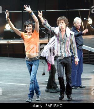 03 oct. 2005 ; Washington, DC, États-Unis ; Rock & Roll Legends THE ROLLING STONES se produisent en direct au MCI Center situé dans la capitale des Nations alors que le 2005 Bigger Bang Tour fait une halte à Washington. Crédit obligatoire : photo de Jason Moore/ZUMA Press. (©) Copyright 2005 par Jason Moore Banque D'Images