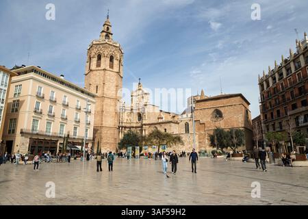 Cathédrale de Valence et clocher El Micalet à Placa de la Reina, Valence, Espagne, Europe Banque D'Images