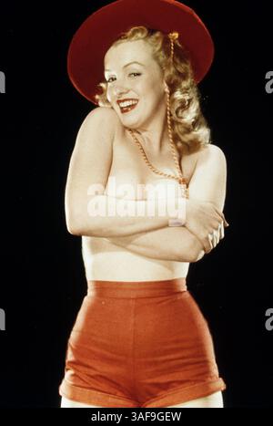 01 juin 1947 ; Hollywood, Californie, États-Unis ; MARILYN MONROE actrice. Blonde Bombshell née NORMA JEAN BAKER le 1er juin 1926. MARILYN MONROE est décédée d'une overdose de drogue le 5 août 19621947, photo : VÊTEMENTS, MARILYN MONROE. (Crédit image : SNAP/ZUMAPRESS.com) Banque D'Images