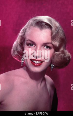 01 juin 1951 ; Hollywood, Californie, États-Unis ; MARILYN MONROE actrice. Blonde Bombshell née NORMA JEAN BAKER le 1er juin 1926. MARILYN MONROE est décédée d'une overdose de drogue le 5 août 19621951, sur la photo : MARILYN MONROE. (Crédit image : SNAP/ZUMAPRESS.com) Banque D'Images
