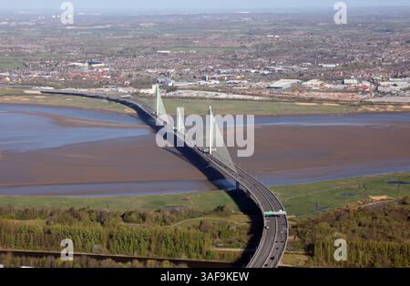 Vue aérienne du pont Mersey Gateway à Runcorn Banque D'Images