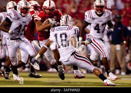 5 septembre 2009 : Nebraska Running back Roy Helu Jr. se précipitant pour 28 yards et premier contre Florida Atlantic au Memorial Stadium, Lincoln, Nebraska (image de crédit : SGM/ZUMAPRESS.com) Banque D'Images