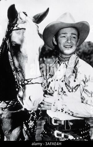 01 juin 1953 ; Hollywood, Californie, États-Unis ; 1953, PHOTO : ANIMAUX (AVEC ACTEURS), CHEVAL, ROY ROGERS.. (Crédit image : Austral/ZUMAPRESS.com) Banque D'Images