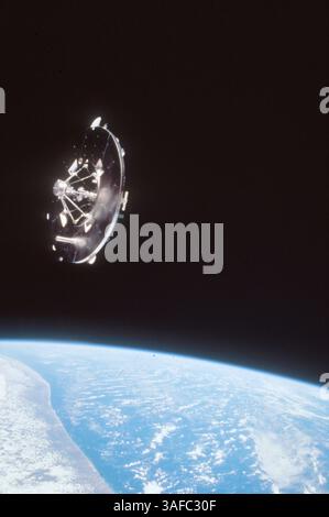 26 novembre 2002 ; Cape Canaveral, Floride, États-Unis ; fichier photo, date inconnue. Un satellite en orbite.. (Image de crédit : ZUMA Press/ZUMAPRESS.com) Banque D'Images
