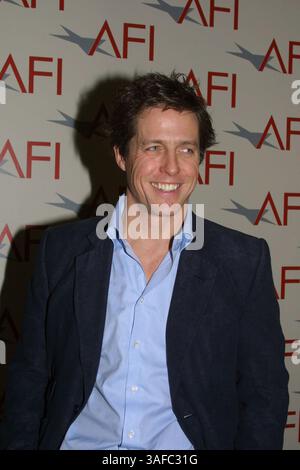 16 janvier 2003 ; Los Angeles, CA, États-Unis ; acteur HUGH GRANT aux AFI Awards iat The Gour Seasons à Los Angeles.. (Image de crédit : ZUMA Press/ZUMAPRESS.com) Banque D'Images