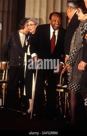 10 janvier 1997 - Washington, DC, DC, USA - Lionel Hampton, légende du jazz, lors de la cérémonie de remise de la Médaille nationale des Arts à la Maison Blanche le 10 janvier 1997 à Washington, DC. (Crédit image : © Richard Ellis/ZUMAPRESS.com) Banque D'Images