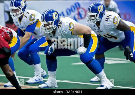 02 juin 2012 : Tom Kaleita (75 ans), joueur de ligne offensif de la tempête de Tampa Bay, s'aligne pour un match entre les Sharks de Jacksonville et la tempête de Tampa Bay au Jacksonville Veterans Memorial Arena. Jacksonville a battu Tampa Bay 71-61.(image crédit : © Gray Quetti/Cal Sport Media/ZUMAPRESS.com) Banque D'Images