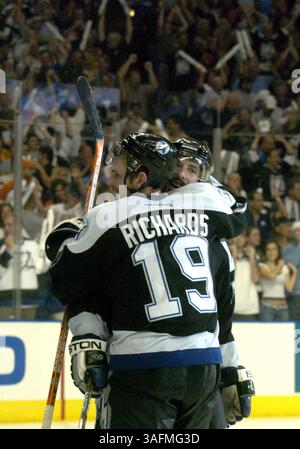 19- Tampa Bay Lightning (19) Brad Richards célèbre avec (crédit image : St Petersburg Times/ZUMAPRESS.com) Banque D'Images