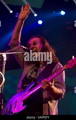 22 septembre 2012 - créé Louis, MO, USA - Geddy Lee de Rush se produit au Scottrade à Louis, Missouri. (Crédit image : © Zia Nizami/MCT/ZUMAPRESS.com) Banque D'Images