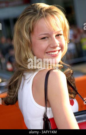 28 mars 2004 ; Hollywood, CA, États-Unis ; L'actrice BRIE LARSON arrive à la première du film pour 'le Prince et moi' qui a eu lieu au Manns Chinese Theatre à Hollywood, Californie. (Crédit image : Scott Weiner/ZUMAPRESS.com) Banque D'Images