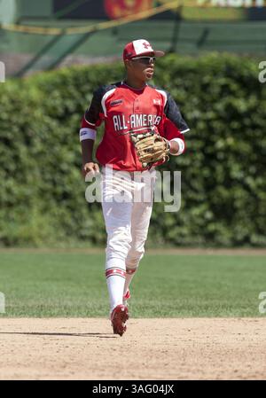 18 août 2012 - Chicago, Illinois, U. S - la star du baseball de préparation LUCAS TIRADO, vue ici au match de baseball All-American Under Armour, qui a lieu au stade Wrigley Field. (Crédit image : © TriplePlayNewMedia/ZUMAPRESS.com) Banque D'Images