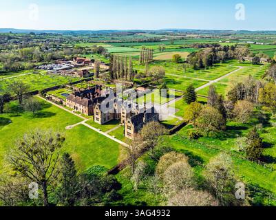 Barrington court and Gardens d'un drone, Ilminster, Somerset, Angleterre Banque D'Images