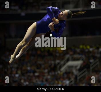 1er juillet 2012 - San Jose, CA, États-Unis - Jordyn Wieber participe à l'exercice au sol pour la ronde finale des essais par équipes olympiques de gymnastique des États-Unis de 2012 au HP Pavilion à San Jose, Californie, le dimanche 1er juillet 2012. (Crédit image : © Jim Gensheimer/San Jose Mercury News/MCT/ZUMAPRESS.com) Banque D'Images