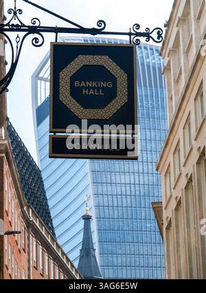 Ville de Londres, Royaume-Uni. 8 avril 2025. Trump USA tarifs, avec des marchés volatils. Credit : Matthew Chattle/Alamy Live News Banque D'Images