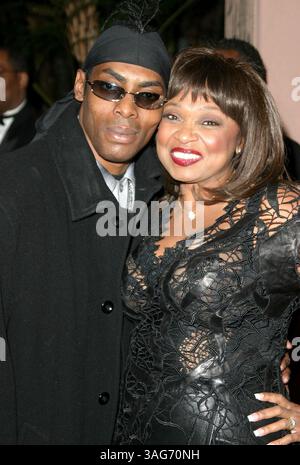 23 novembre 2003 ; Beverly Hills, CA, États-Unis ; COOLIO & HATTIE WINSTON à la 11e cérémonie annuelle des Diversity Awards au Beverly Hills Hotel à Beverly Hills. (Crédit image : Glenn Weiner/ZUMAPRESS.com) Banque D'Images