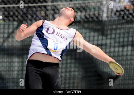 27 avril 2012 Chaz Wilks du Cardinal O'Hara HS (PA) participe aux matchs des Penn Relays 2012 au Franklin Field à Philadelphie, Pennsylvanie. (Crédit image : © John Middlebrook/Cal Sport Media/ZUMAPRESS.com) Banque D'Images