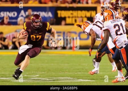 8 septembre 2012 : le récepteur Chris cyle #87 de l'Arizona State Wide en action lors d'un match de football de la NCAA entre les Sun Devils de l'Université d'État de l'Arizona et les Illinois Fighting Illini au Sun Devil Stadium de Tempe, Arizona, remporté par les Sun Devils, 45-14.(image crédit : © Max Simbron/Cal Sport Media/ZUMAPRESS.com) Banque D'Images